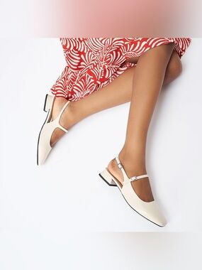 Boutique|White Patent Slingback Mary Jane Flats with low heel NWT•••Size 8